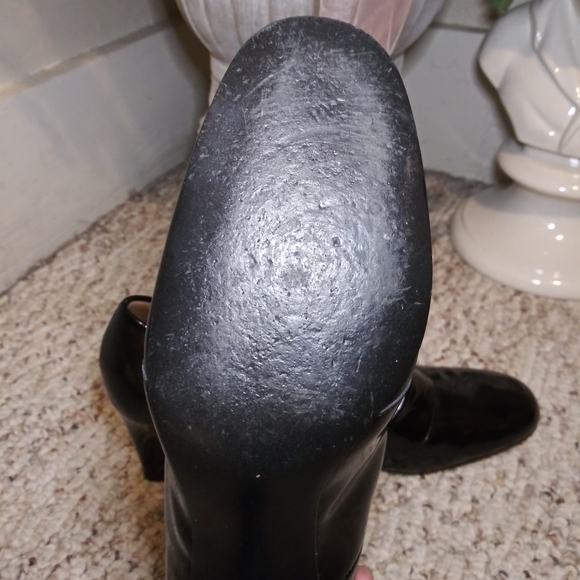Vintage Miss Wonderful 1960-70's Black Patent Heeled  Loafer Style Pumps - Picture 12 of 16